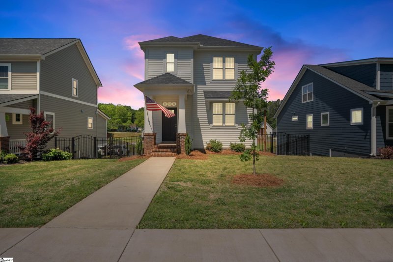 Property image 2 at 18 Arrington Avenue, Greenville, SC 29617