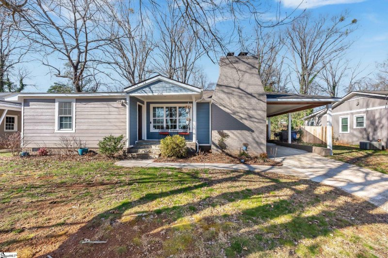 Property image 2 at 226 W Dorchester Boulevard, Greenville, SC 29605