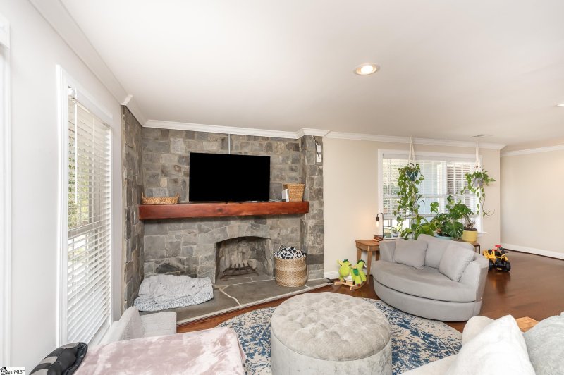 Property image 5 at 226 W Dorchester Boulevard, Greenville, SC 29605