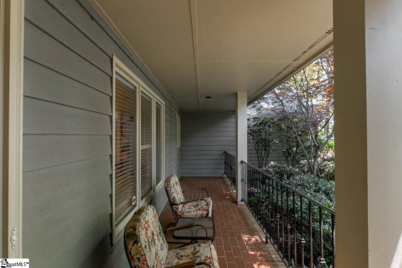 Property image 2 at 7 Creek View Court, Greenville, SC 29609