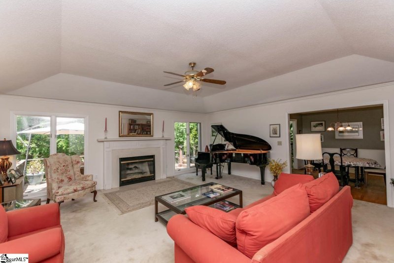 Property image 4 at 7 Creek View Court, Greenville, SC 29609