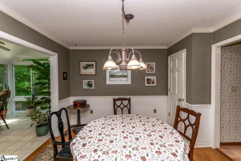 Property image 5 at 7 Creek View Court, Greenville, SC 29609