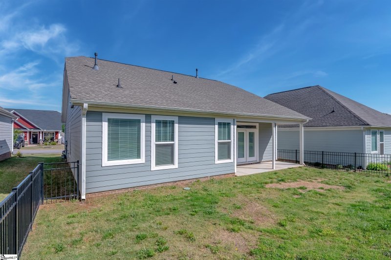 Property image 3 at 121 Shumard Lane, Taylors, SC 29687