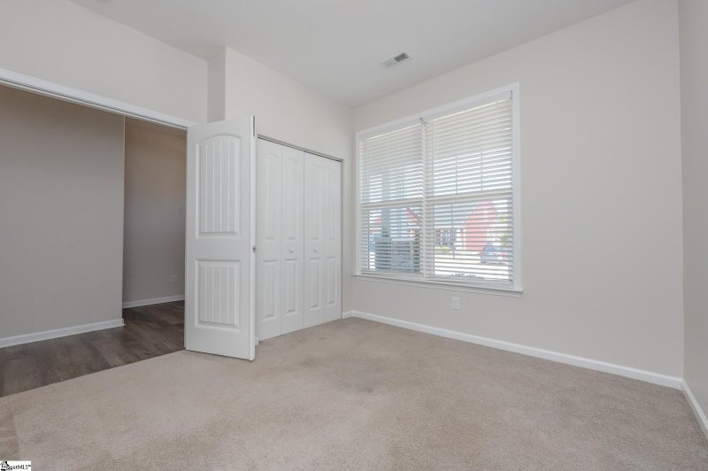 Property image 5 at 121 Shumard Lane, Taylors, SC 29687