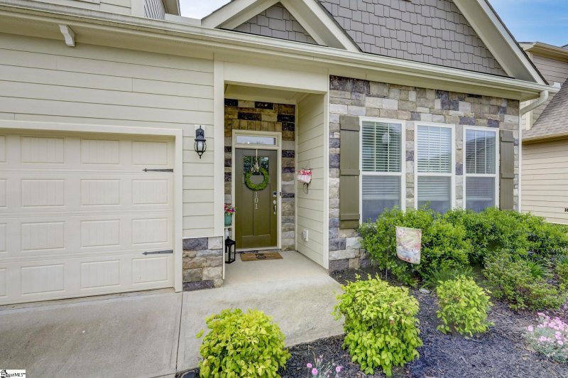 Property image 2 at 101 Noble Wing Lane, Taylors, SC 29687