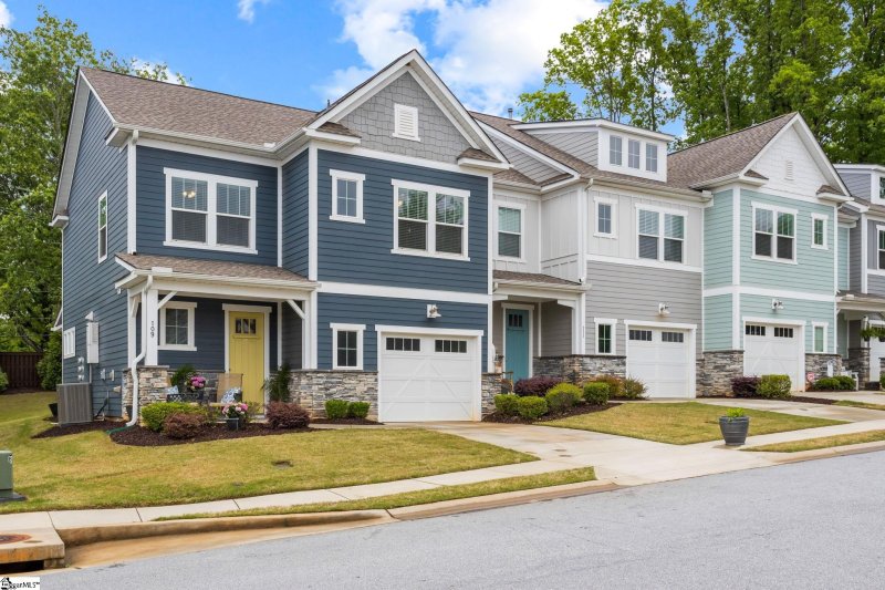 Property image 2 of 109 Coogan Lane in Rockbridge, Greer, SC 29650-2698