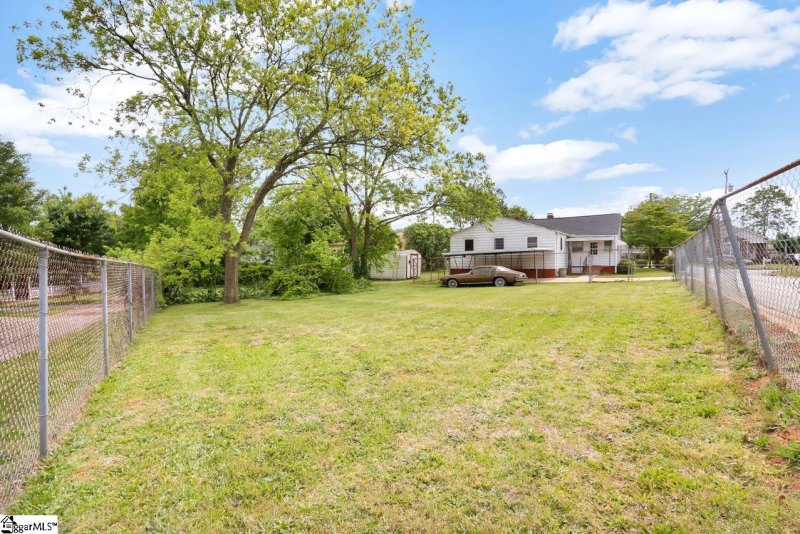 Property image 5 at 18 Old Paris Mountain Road, Greenville, SC 29609-4515