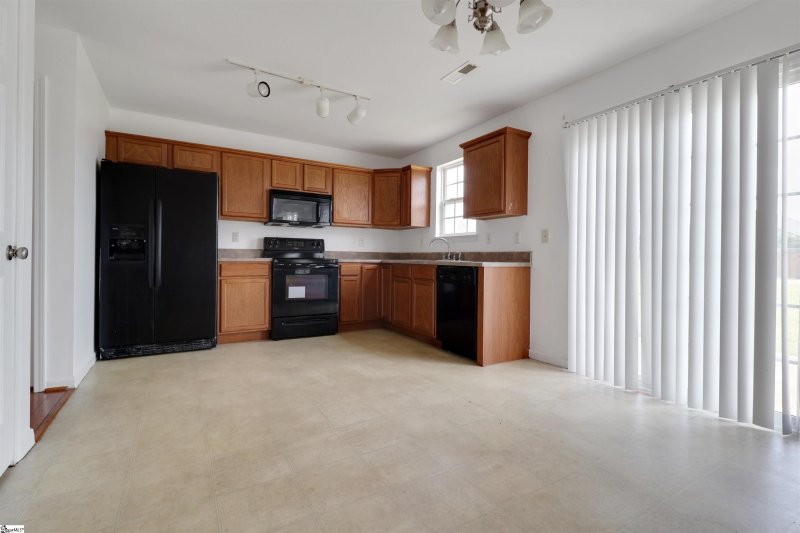 Property image 3 at 324 Cool Embers Lane, Boiling Springs, SC 29316