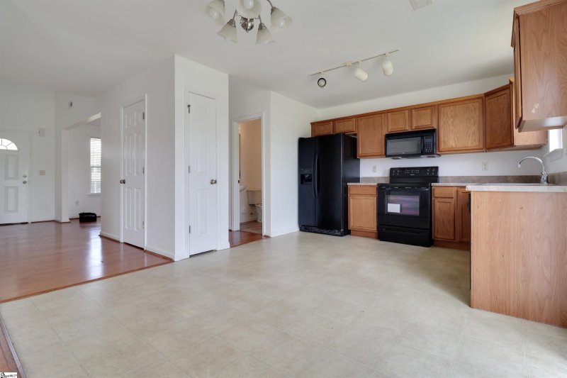 Property image 4 at 324 Cool Embers Lane, Boiling Springs, SC 29316