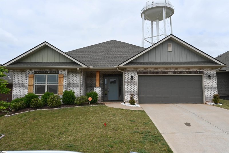 1118 Midway Hill Lane