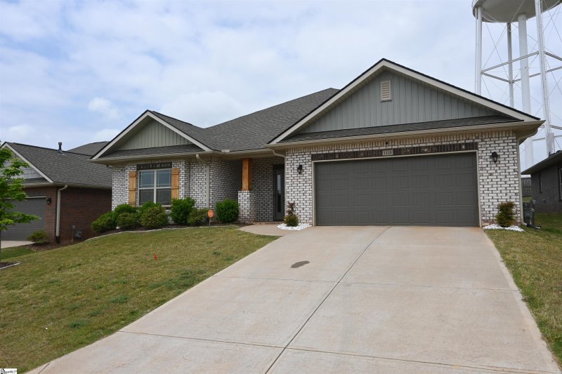 Property image 3 at 1118 Midway Hill Lane, Duncan, SC 29334