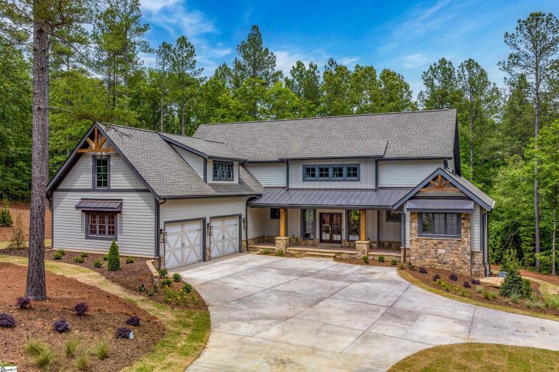 525 Bellhaven Court