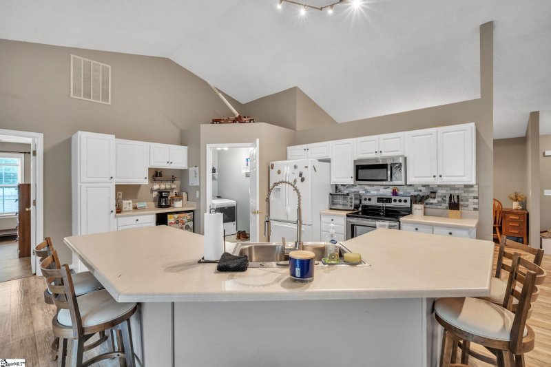 Property image 5 at 103 Sunny Ray Drive, Duncan, SC 29334