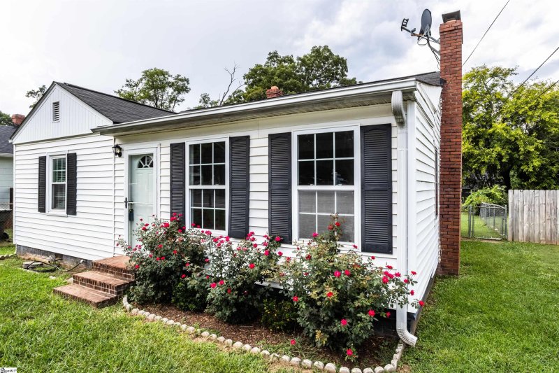 Property image 2 at 110 Parkins Mill Road, Greenville, SC 29607