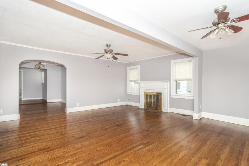 Property image 3 at 110 Parkins Mill Road, Greenville, SC 29607