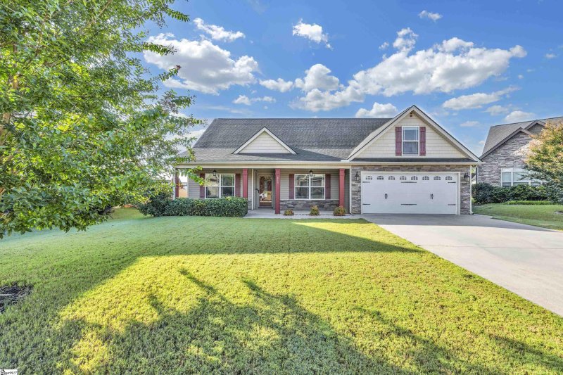 Property image 2 of 615 Marchbanks Road in Glen Lake, Boiling Springs, SC 29316