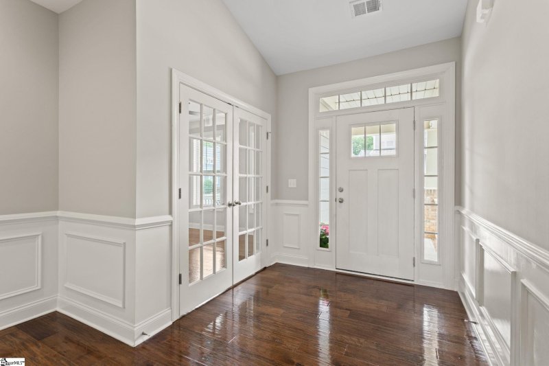 Property image 4 at 15 Wollaston Drive, Greenville, SC 29617