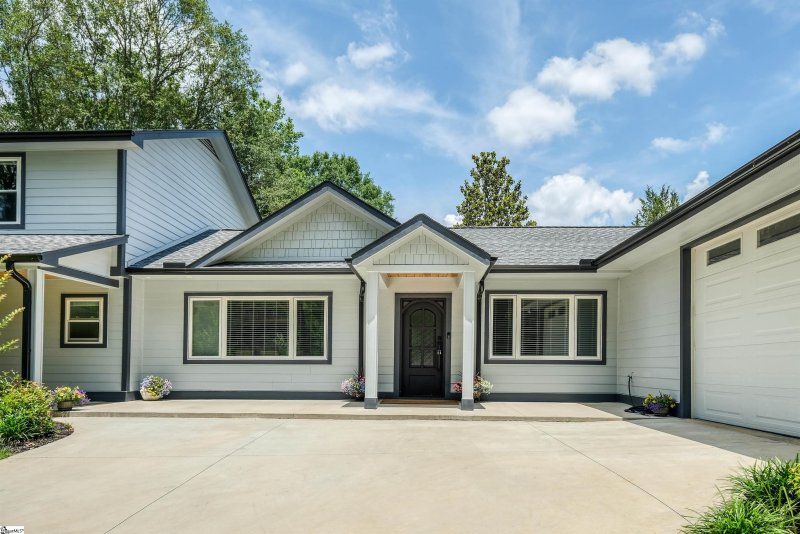 Property image 2 at 116 Kingswood Circle, Simpsonville, SC 29681