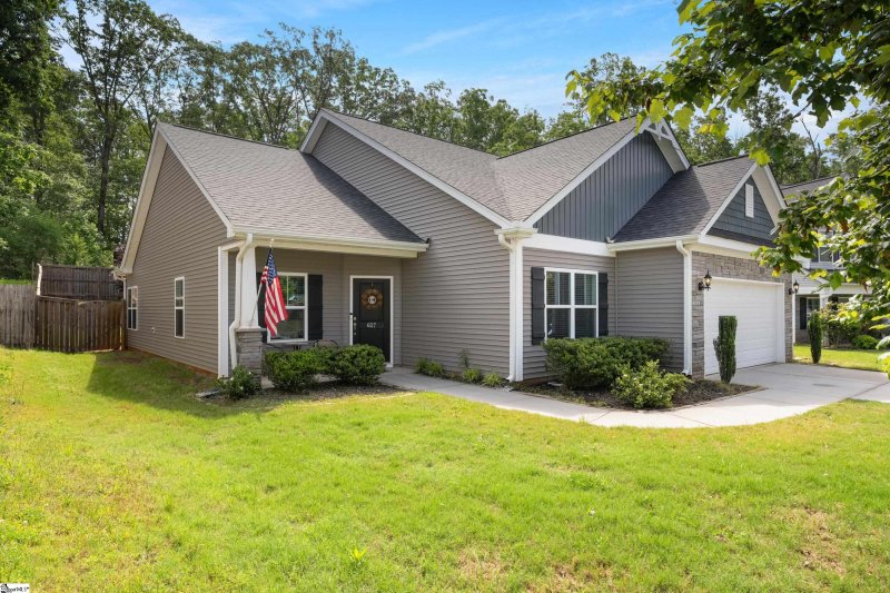 Property image 2 at 627 S Windowpane Way, Duncan, SC 29334