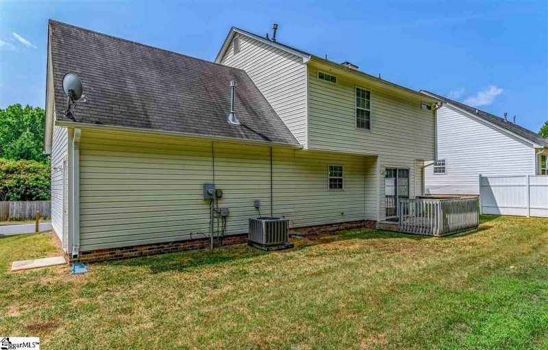 Property image 2 at 205 Great Oaks Way, Simpsonville, SC 29680-6261