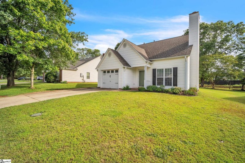 Property image 2 at 203 Ashridge Way, Simpsonville, SC 29681