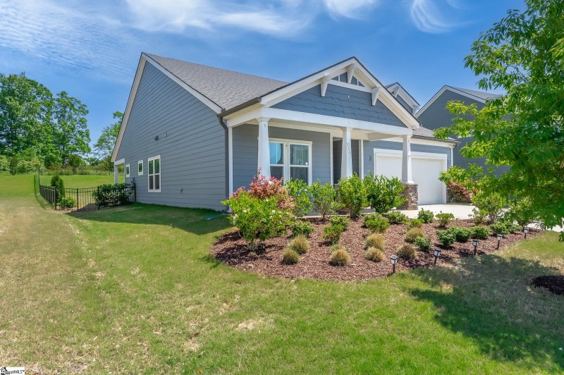 Property image 4 at 216 Blue Danube Drive, Simpsonville, SC 29681