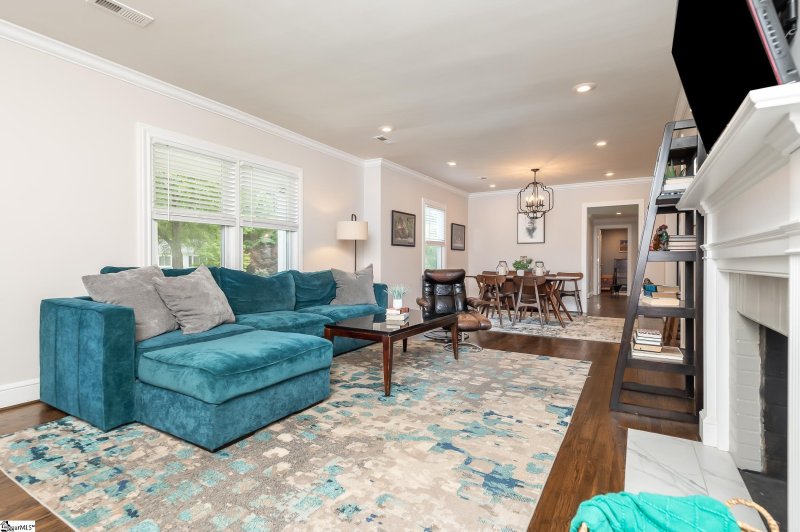 Property image 3 at 28 Brentwood Drive, Greenville, SC 29609