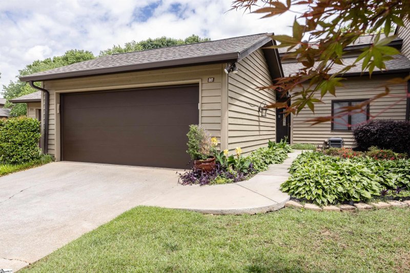 Property image 2 at 317 Skylark Circle, Greer, SC 29650