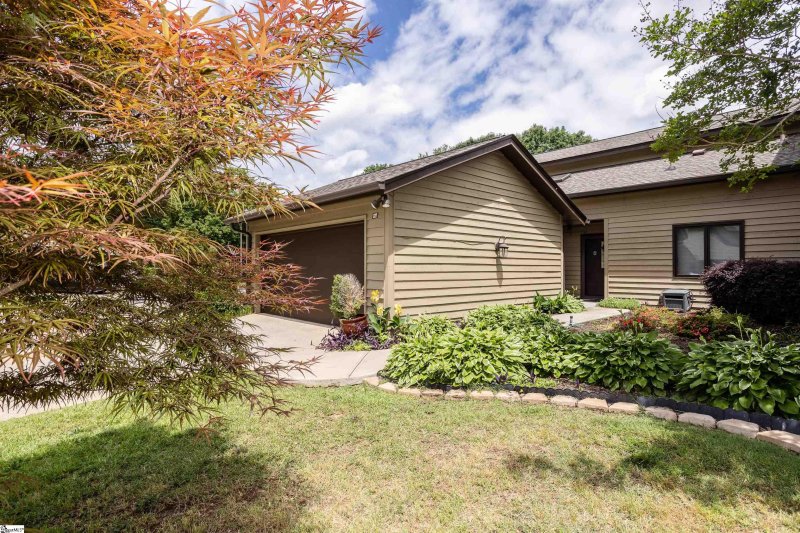 Property image 3 at 317 Skylark Circle, Greer, SC 29650