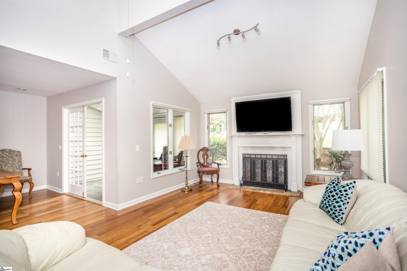 Property image 4 at 317 Skylark Circle, Greer, SC 29650