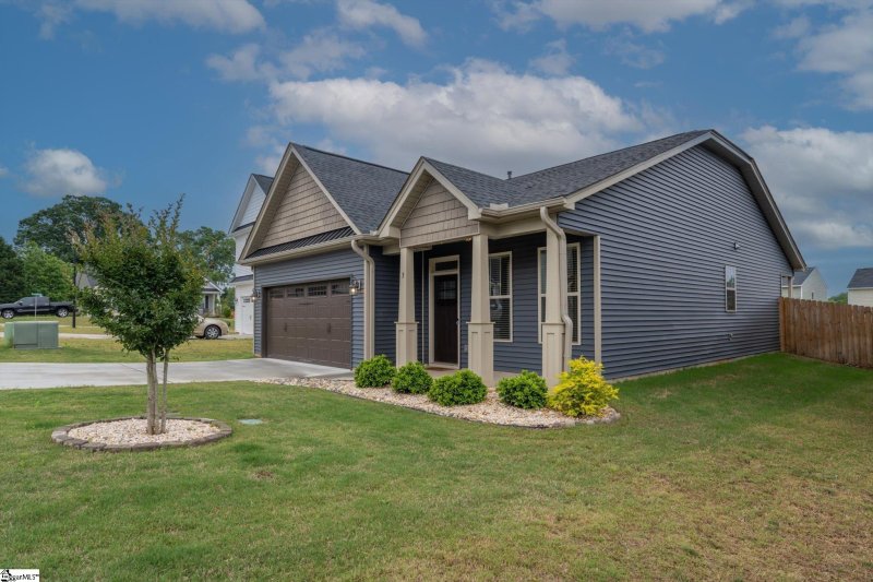 Property image 2 at 3 Royal Pine Way, Greer, SC 29650