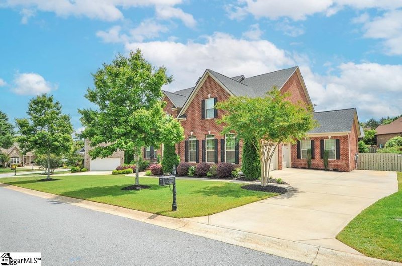 Property image 2 at 100 Pawleys Drive, Simpsonville, SC 29681