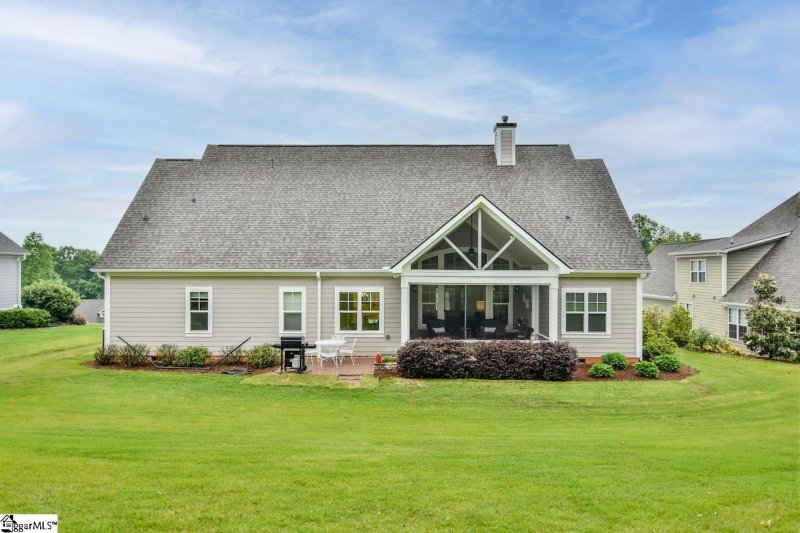 Property image 2 at 55 Setting Sun Lane, Travelers Rest, SC 29690