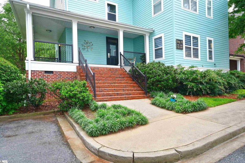 Property image 2 at 204 E Park Avenue, Greenville, SC 29601