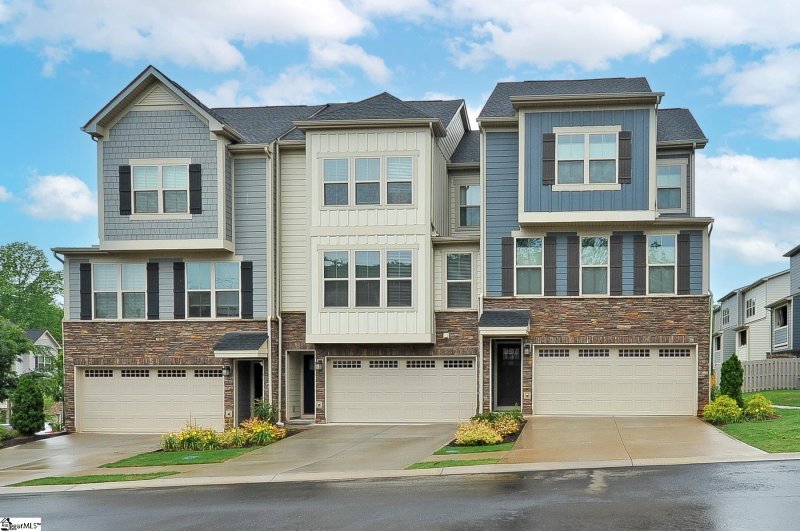 Property image 2 at 10 Copper Run Drive, Greenville, SC 29607