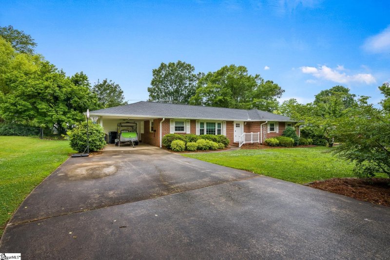 Property image 3 at 2011 College Avenue, Anderson, SC 29621