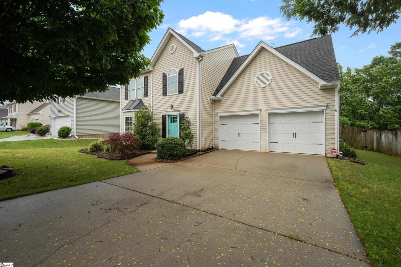 Property image 2 at 45 Brockmore Drive, Greenville, SC 29605