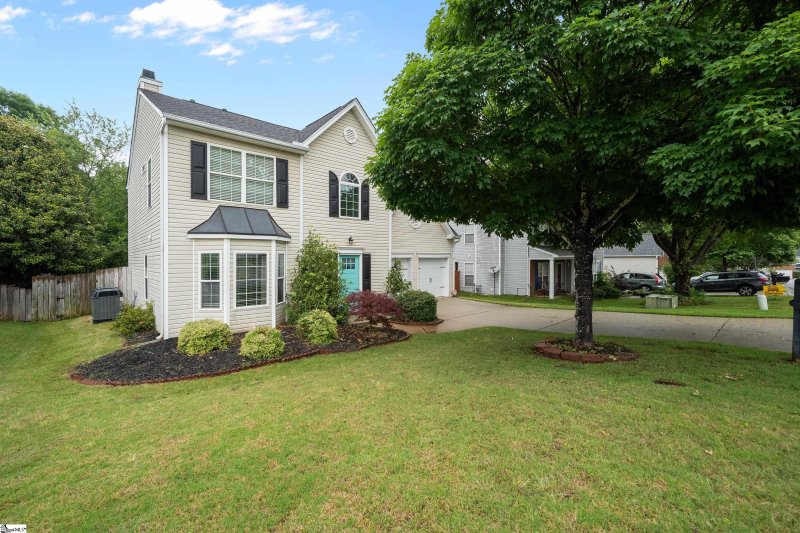 Property image 4 at 45 Brockmore Drive, Greenville, SC 29605