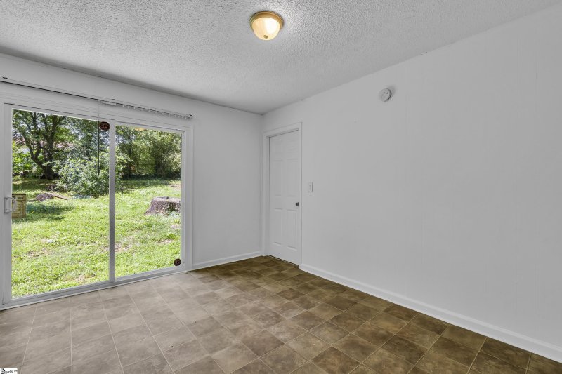 Property image 5 at 121 Cashmere Drive, Greenville, SC 29605