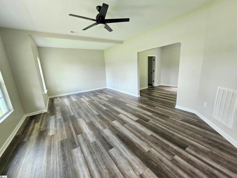 Property image 3 at 105 Heather Glen Lane, Clinton, SC 29325