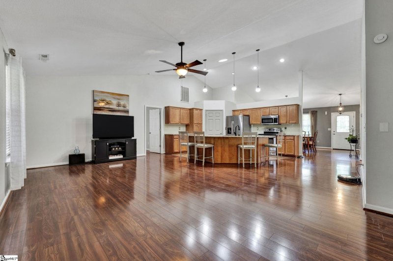 Property image 2 at 115 Soliel Way, Pendleton, SC 29670