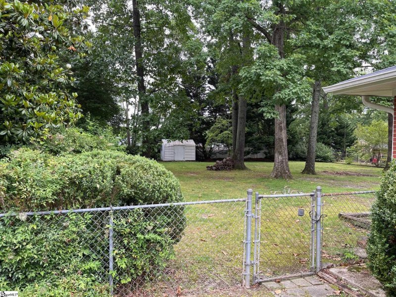 Property image 4 at 5 Bedford Drive, Taylors, SC 29687