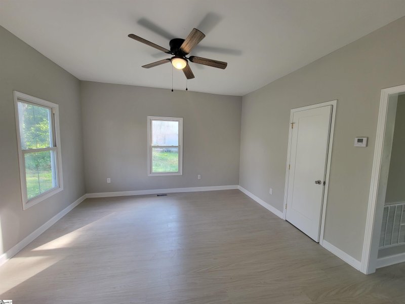 Property image 2 at 18 Clemson Street, Liberty, SC 29657