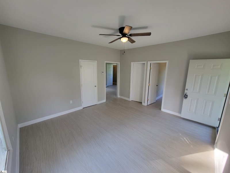 Property image 5 at 18 Clemson Street, Liberty, SC 29657