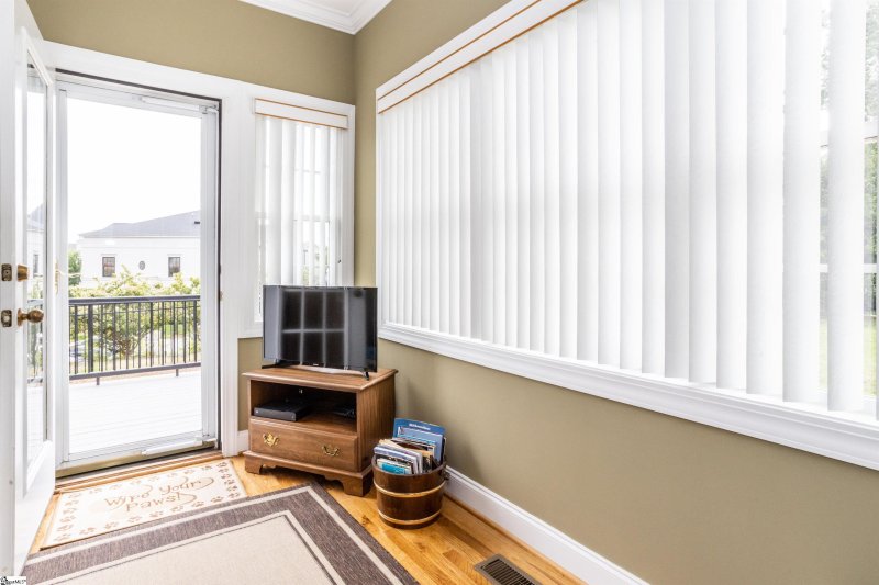 Property image 5 at 121 Lowther Hall Lane, Greenville, SC 29615