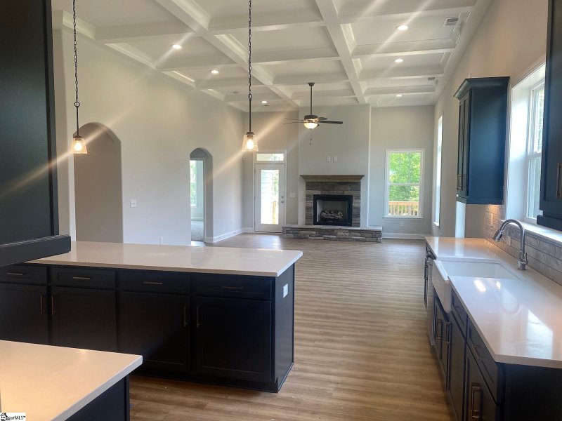 Property image 5 at 814 Grantwood Circle, Greer, SC 29651