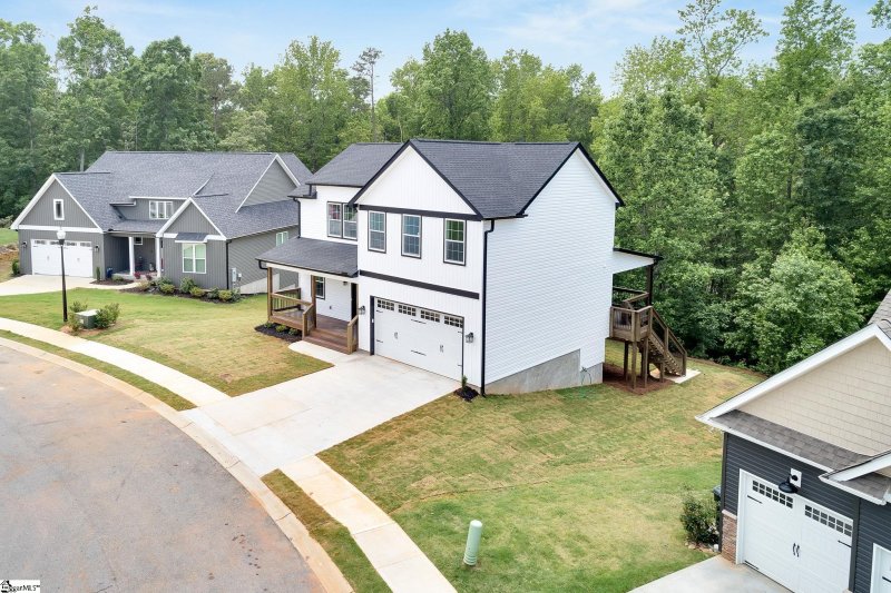 Property image 2 at 317 Brenleigh Court, Simpsonville, SC 29680