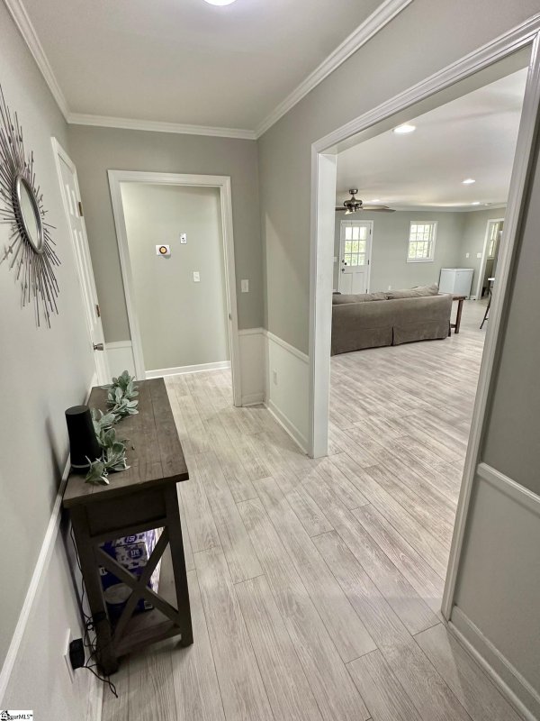 Property image 2 at 114 Bedford Drive, Taylors, SC 29687