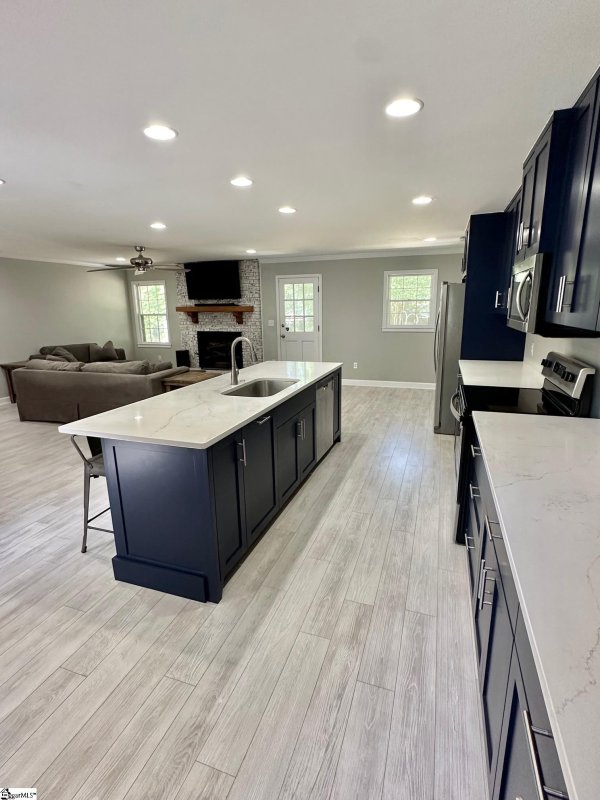 Property image 5 at 114 Bedford Drive, Taylors, SC 29687