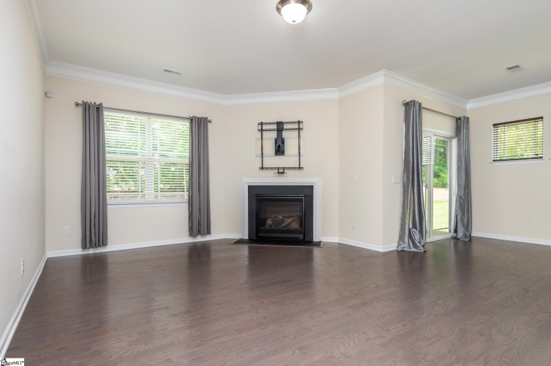 Property image 3 at 800 Appleby Drive, Simpsonville, SC 29681